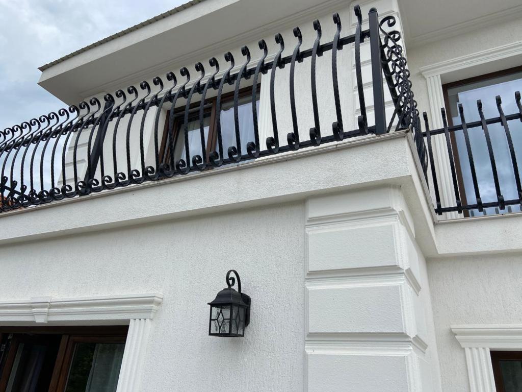 Pensiunea Catalina Haieu Exterior photo